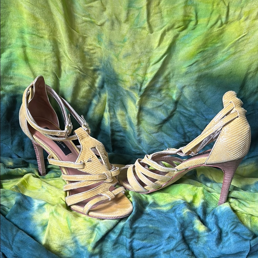 Ann Taylor Yellow Holly Gladiator leather snakeskin 3.5 in Strappy Heels